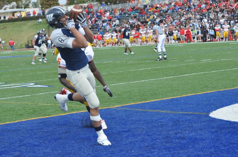 Cole train Senior wide receiver Brad Cole had a monster game Saturday against Pittsburg State, hauling in touchdown receptions of 22 yards (pictured above) and 77 yards. Cole finished the game with six receptions for 149 yards in addition to his two touchdowns, and has seven touchdowns on the year.
