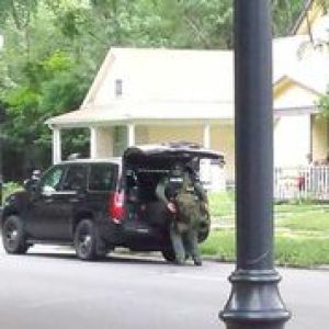 Topeka shooting leads to SWAT standoff