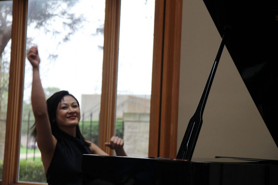 Music department opens festival with piano recital