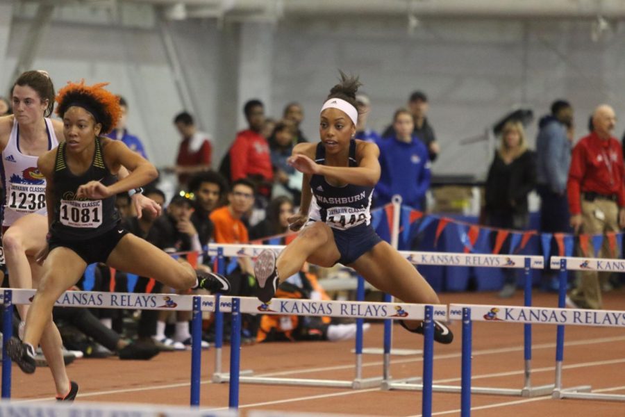 Upperclassmen%3A%C2%A0Tyjai+Adams+is+in+the+midst+of+her+third+season+on+the+Washburn+track+team.+She+is+one+of+the+few+athletes+who+has+been+here+for+all+three+years+of+the+revamped+program.