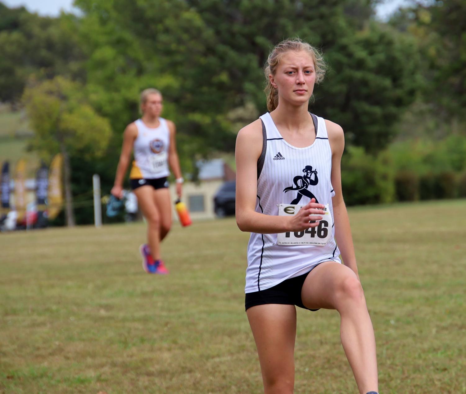 On the course with cross country: Women's team visits Emporia