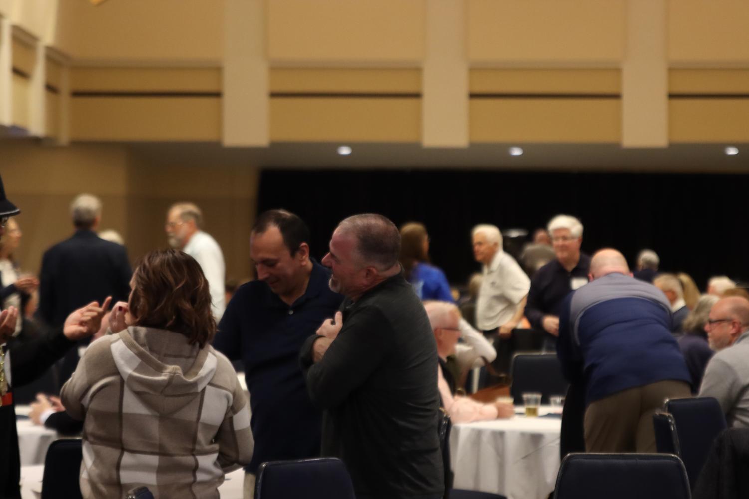 After hours alumni event takes on campus