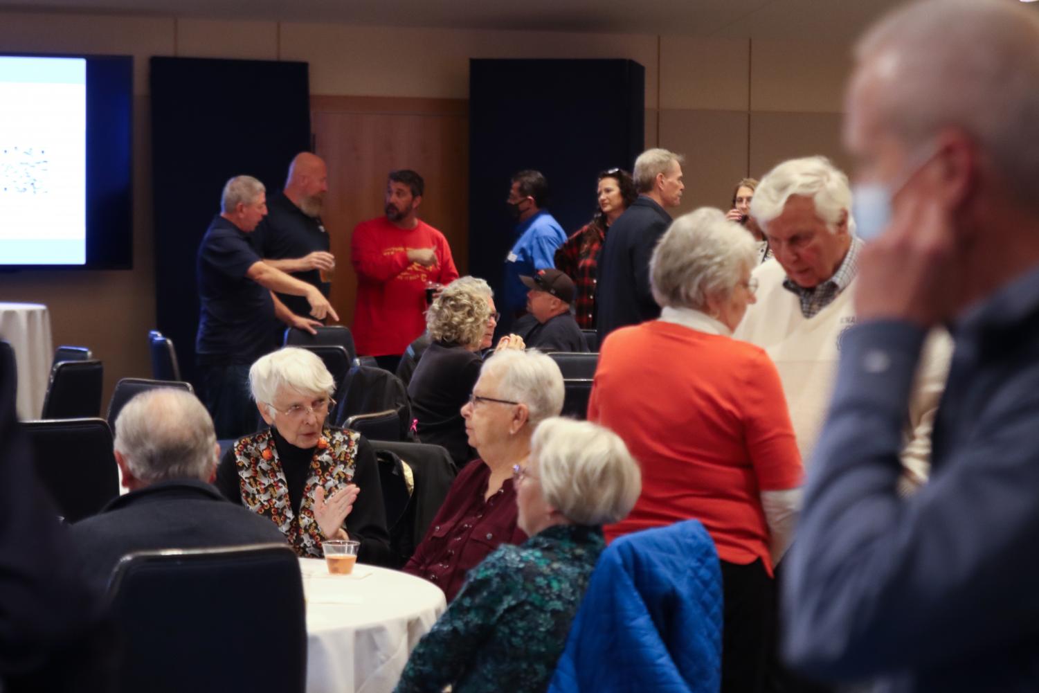 After hours alumni event takes on campus