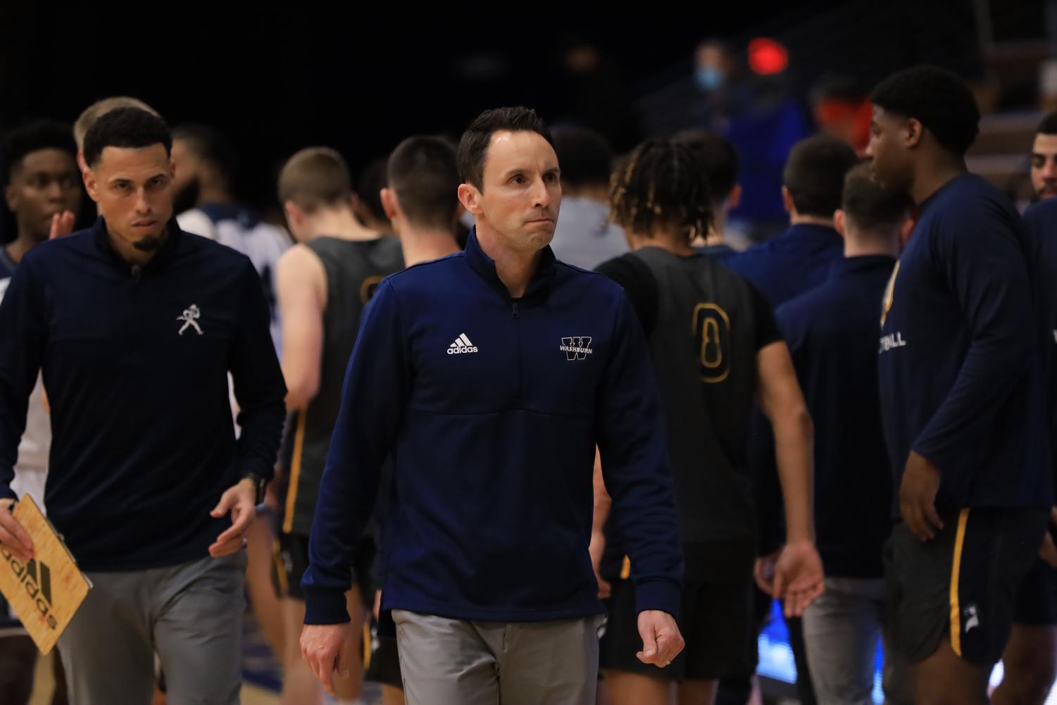 GALLERY: Sights from men's basketball's third straight home win