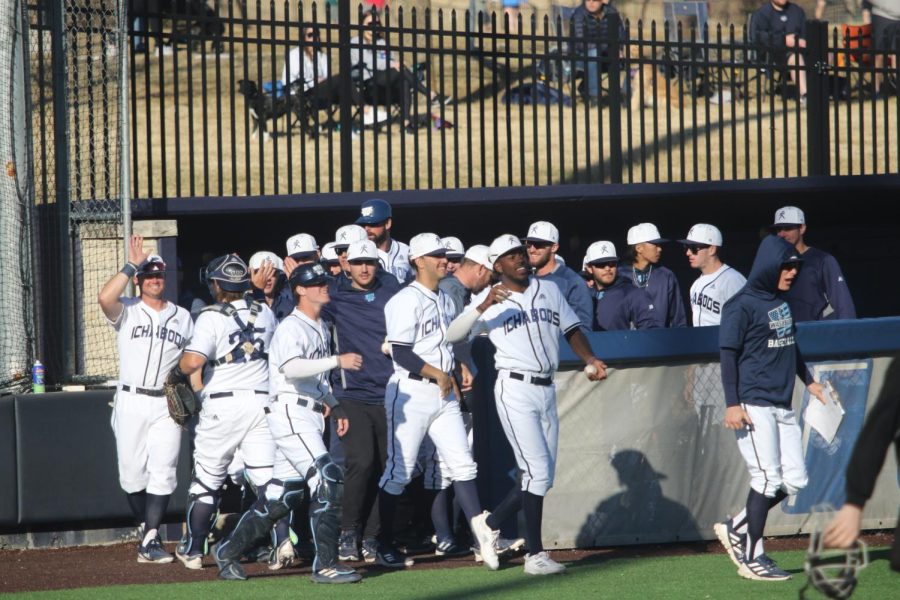 Washburn+celebrates+heading+to+the+dugout+after+a+scoreless+inning+on+defense+Feb.+20%2C+2022.+The+Ichabods+split+the+doubleheader+with+Northern+State+on+the+day.