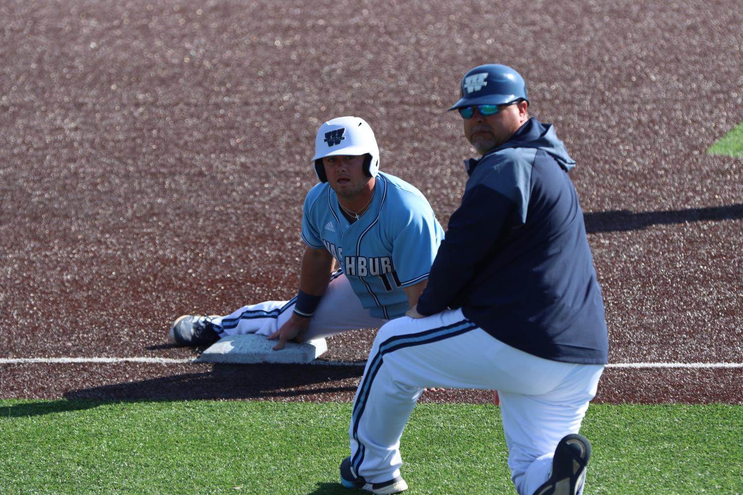 GALLERY: Baseball blows past Bearcats in 10-1 win