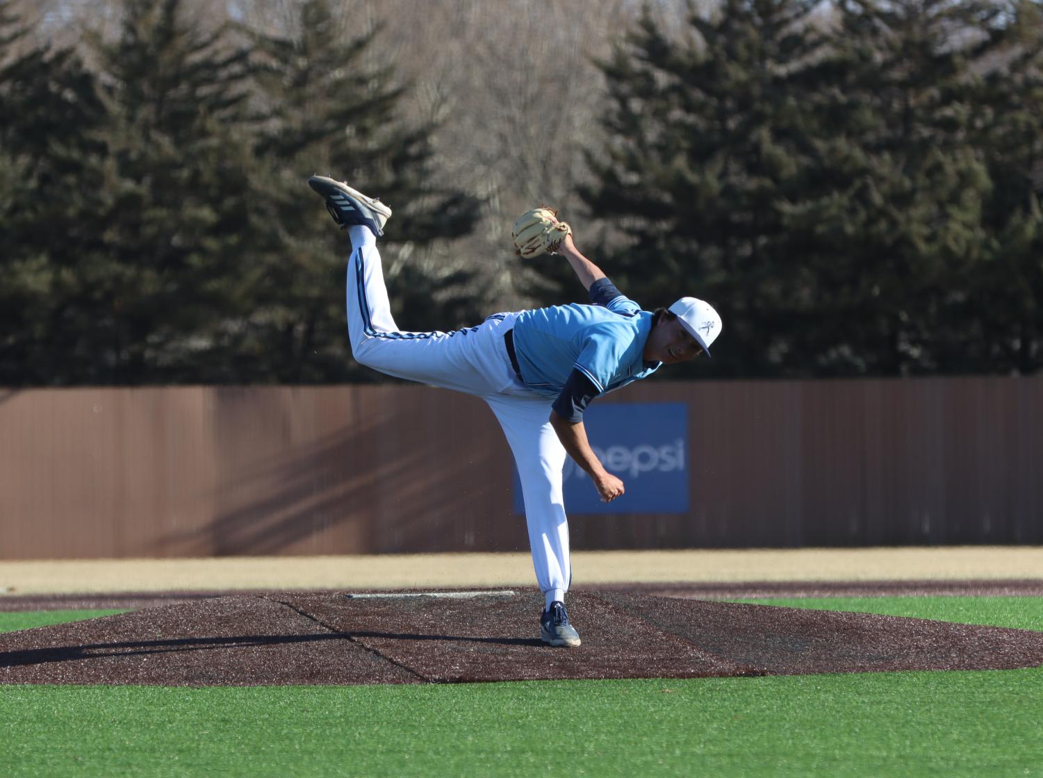 GALLERY: Baseball blows past Bearcats in 10-1 win