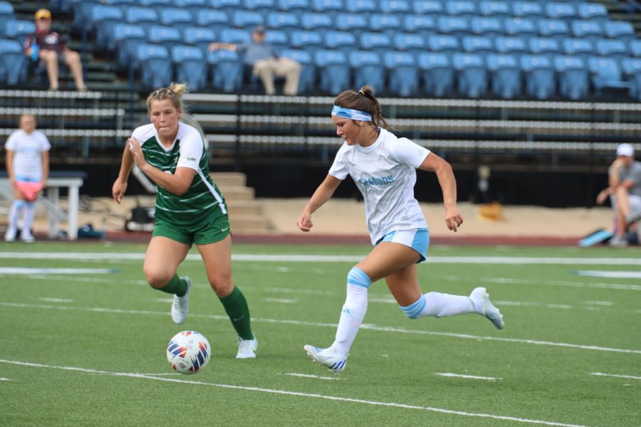 Freshman+midfielder+Belle+Kennedy+drives+the+ball+past+a+Missouri+S%26T+player+at+Yager+Stadium+on+Sunday%2C+September+9%2C+2022.+The+Ichabods+and+Miners+drew+even%2C+0-0.