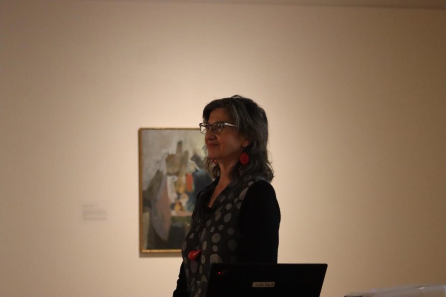 Deena Amont, patron for art education and public outreach at Washburn, presents her insights on the Slow Art Brown Bag. It was held in the Mulvane museum.