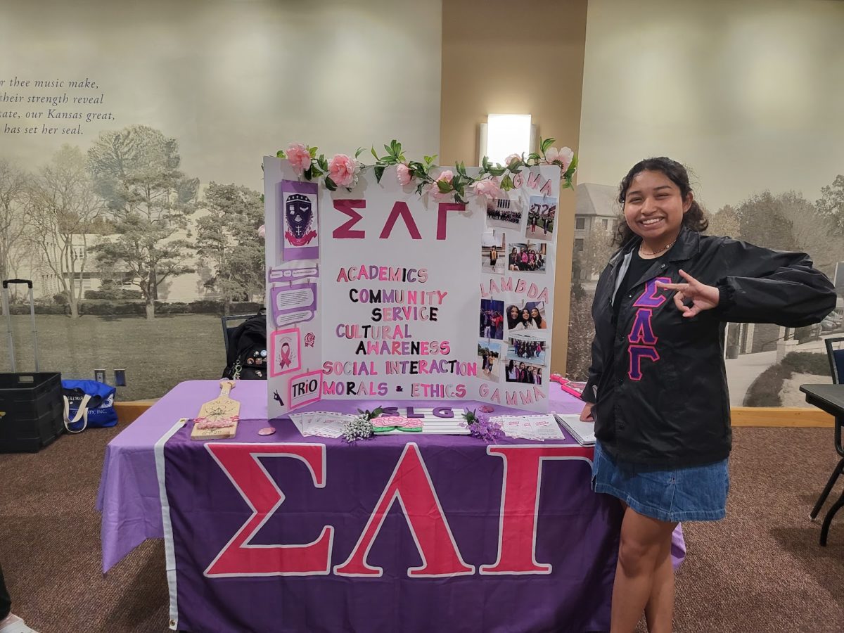Pateue Moore, president of TrailblaZing Tau Zeta Chapter of Sigma Lambda Gamma, showcases her sorority’s values and mission at the Meet the Multicultural Greeks event. She joined the chapter in the spring of 2022.