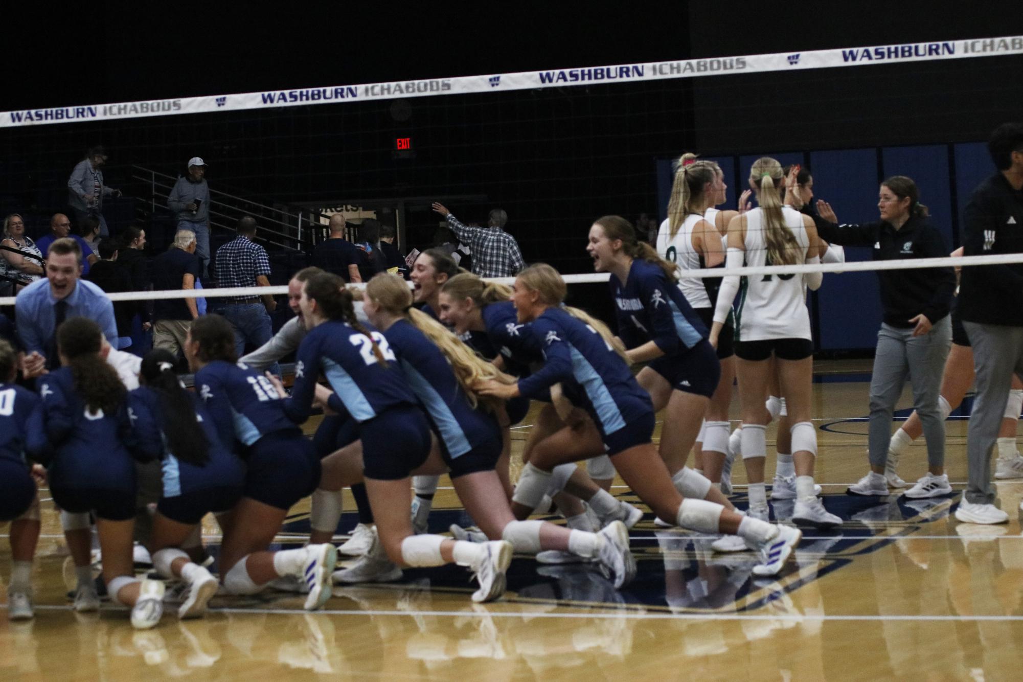 Washburn volleyball stays undefeated at home