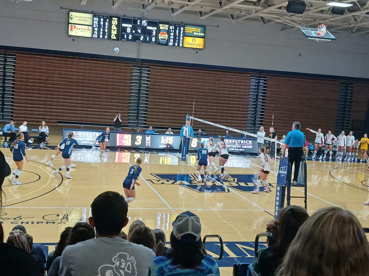 The Ichabods win their match against Gorillas. Washburn took Pittsburg State University to four sets in the match.