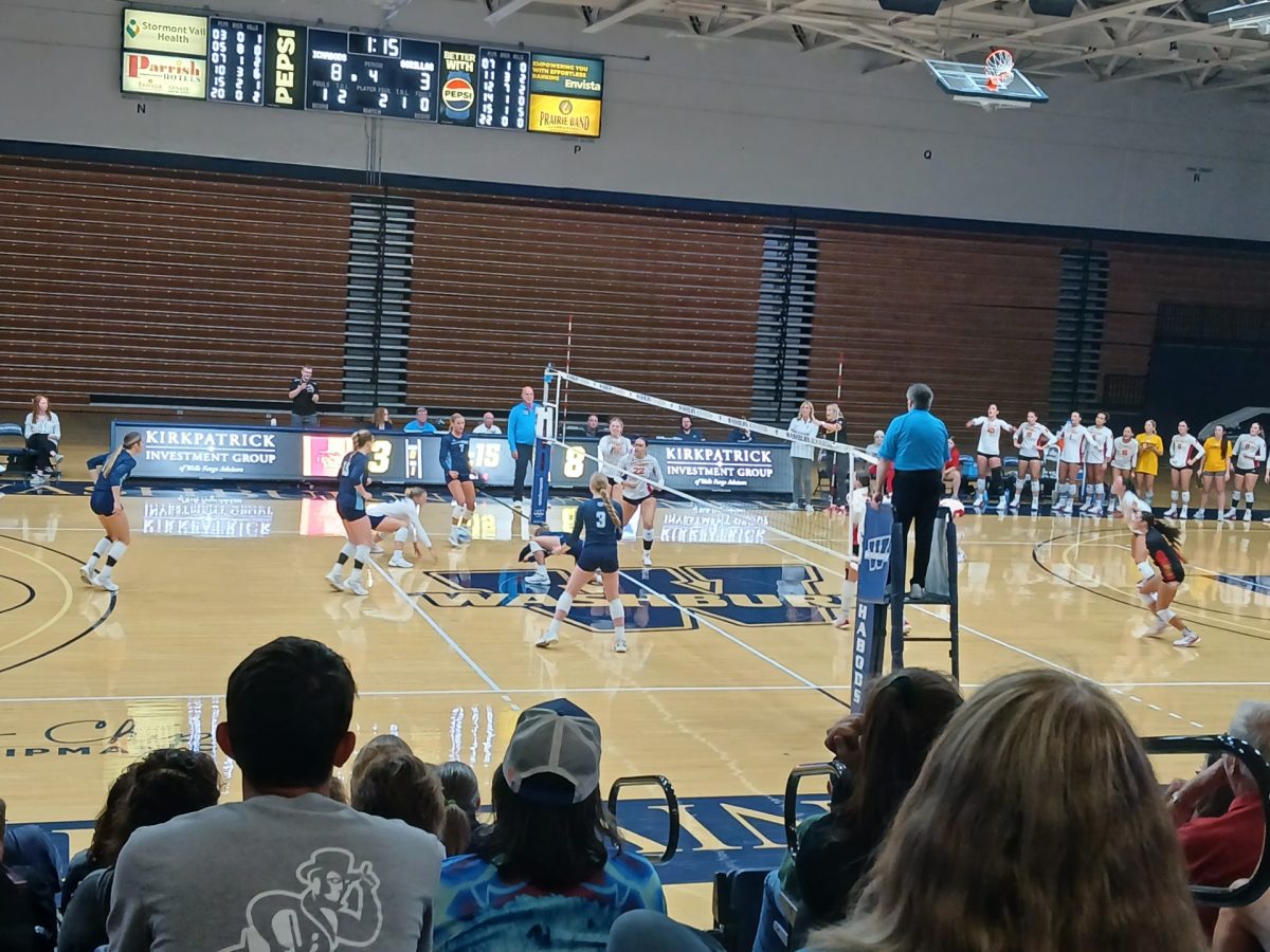 The Ichabods win their match against Gorillas. Washburn took Pittsburg State University to four sets in the match.