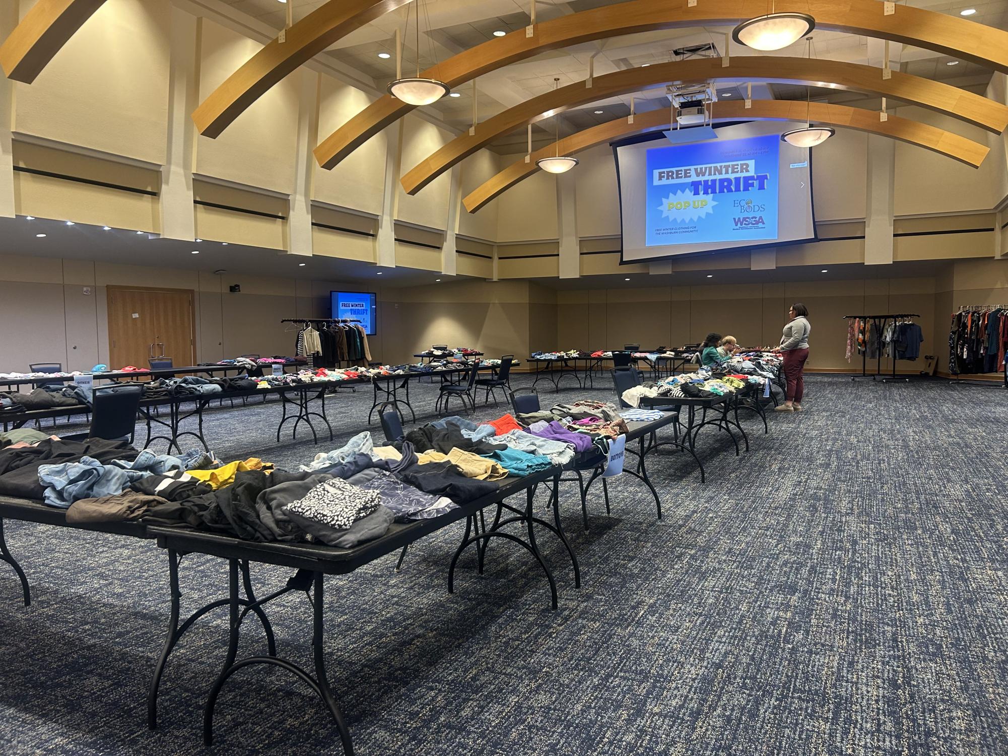 Washburn students trade styles at Clothing Swap