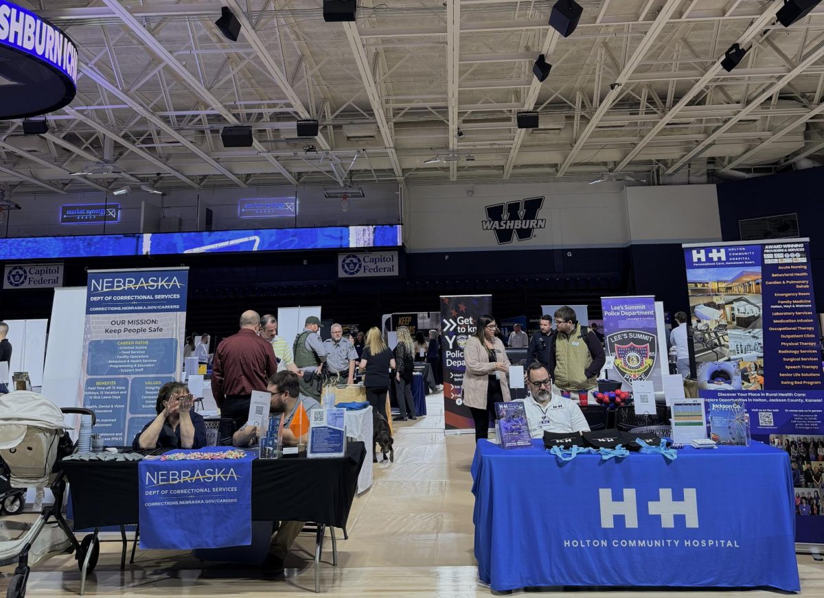 Students and recruiters gather in the Lee Arena for the spring career fair. Students shared resumes and discussed internships and career paths throughout the event.
