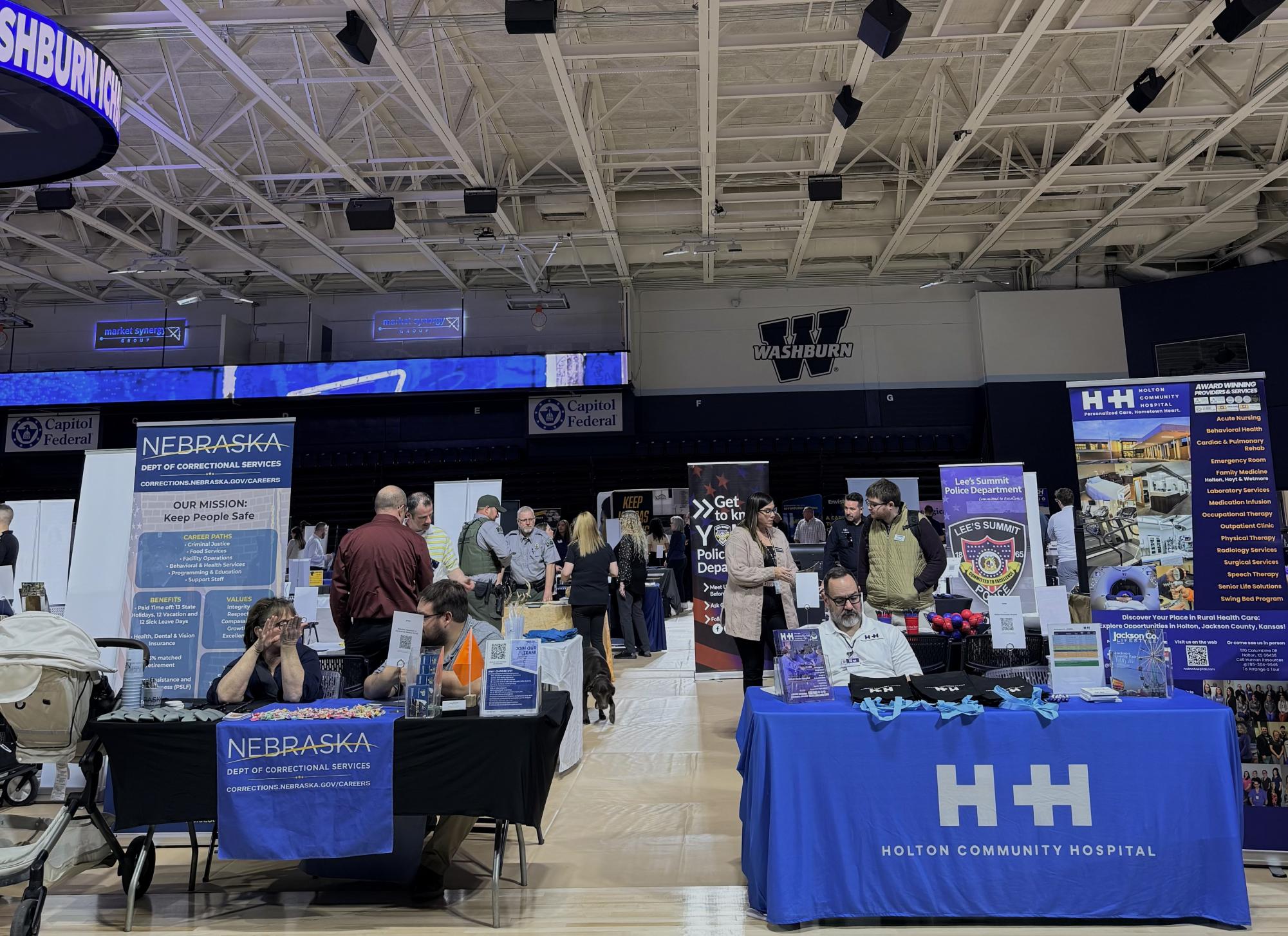 Washburn students meet employers and explore jobs
