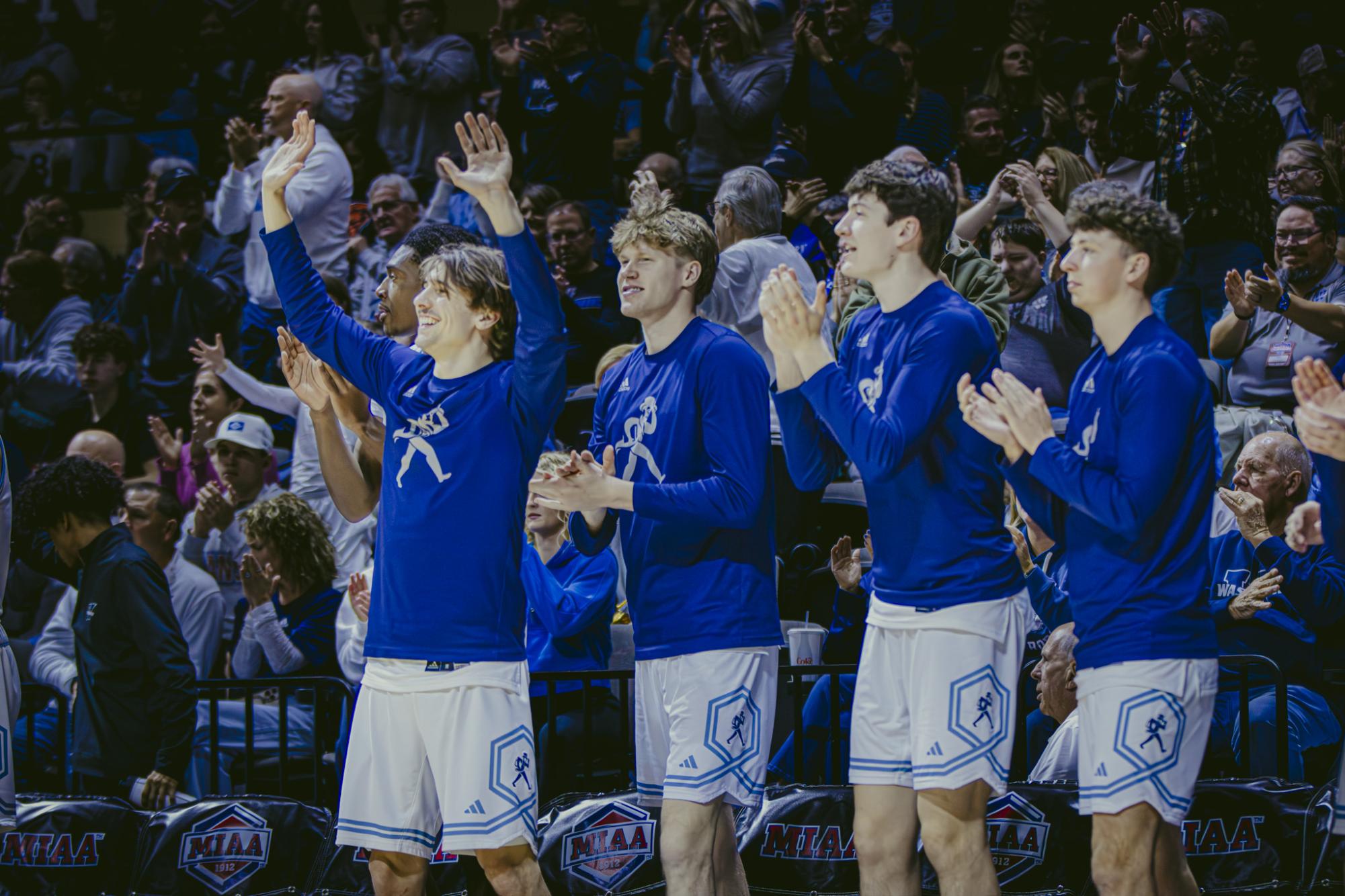 Washburn's men's basketball dominates the MIAA tournament