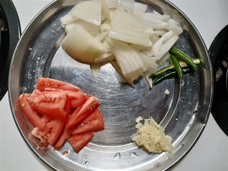 A quick Nepali cauliflower recipe for everyday meals