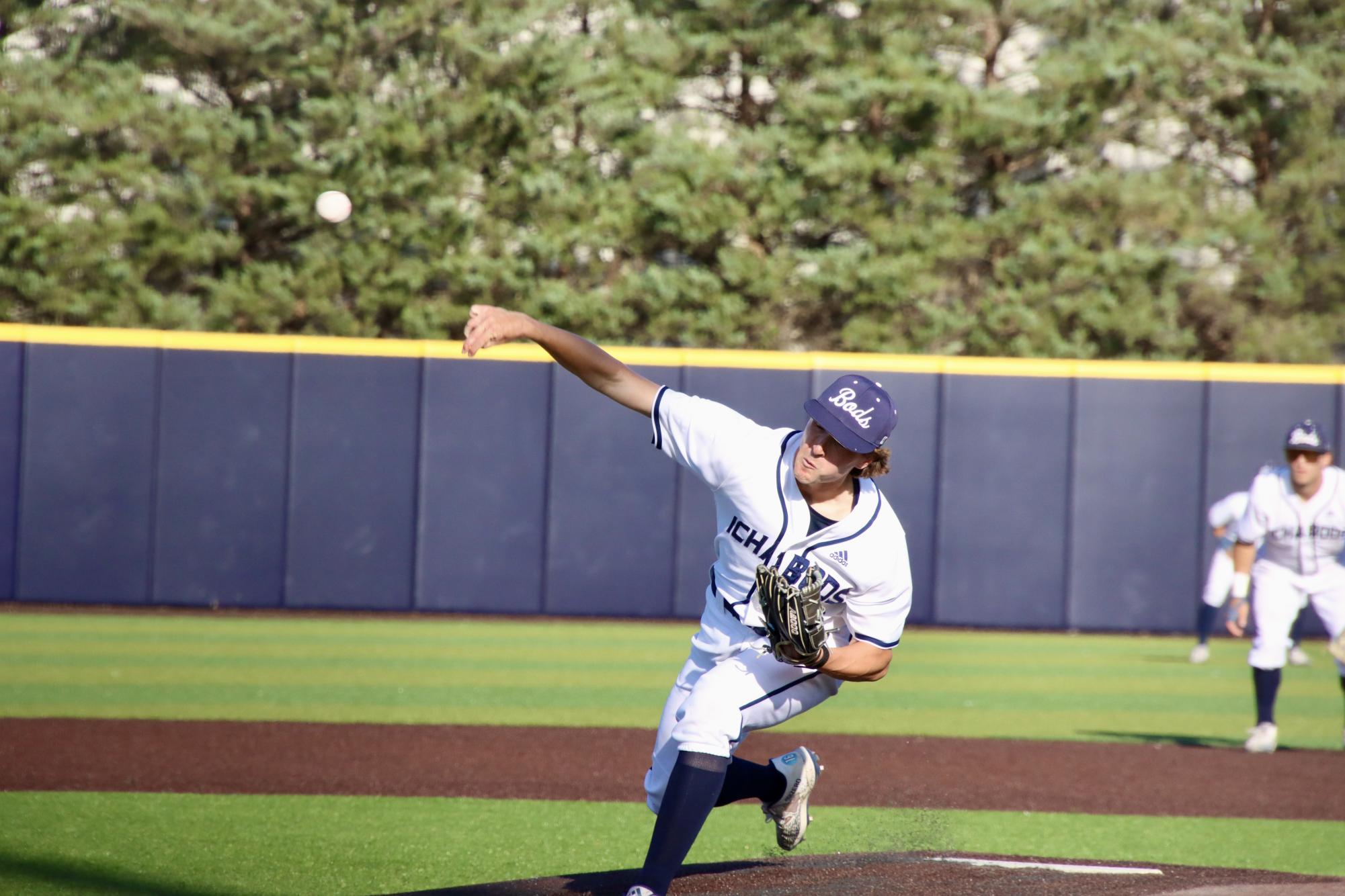 Washburn falls to Central Missouri 7-6 in tight finish